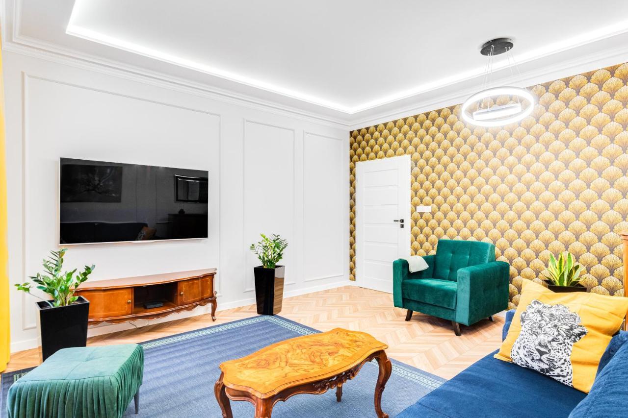 Pleasant ~ 700m Main Square - Self Check-in 24h Apartament *