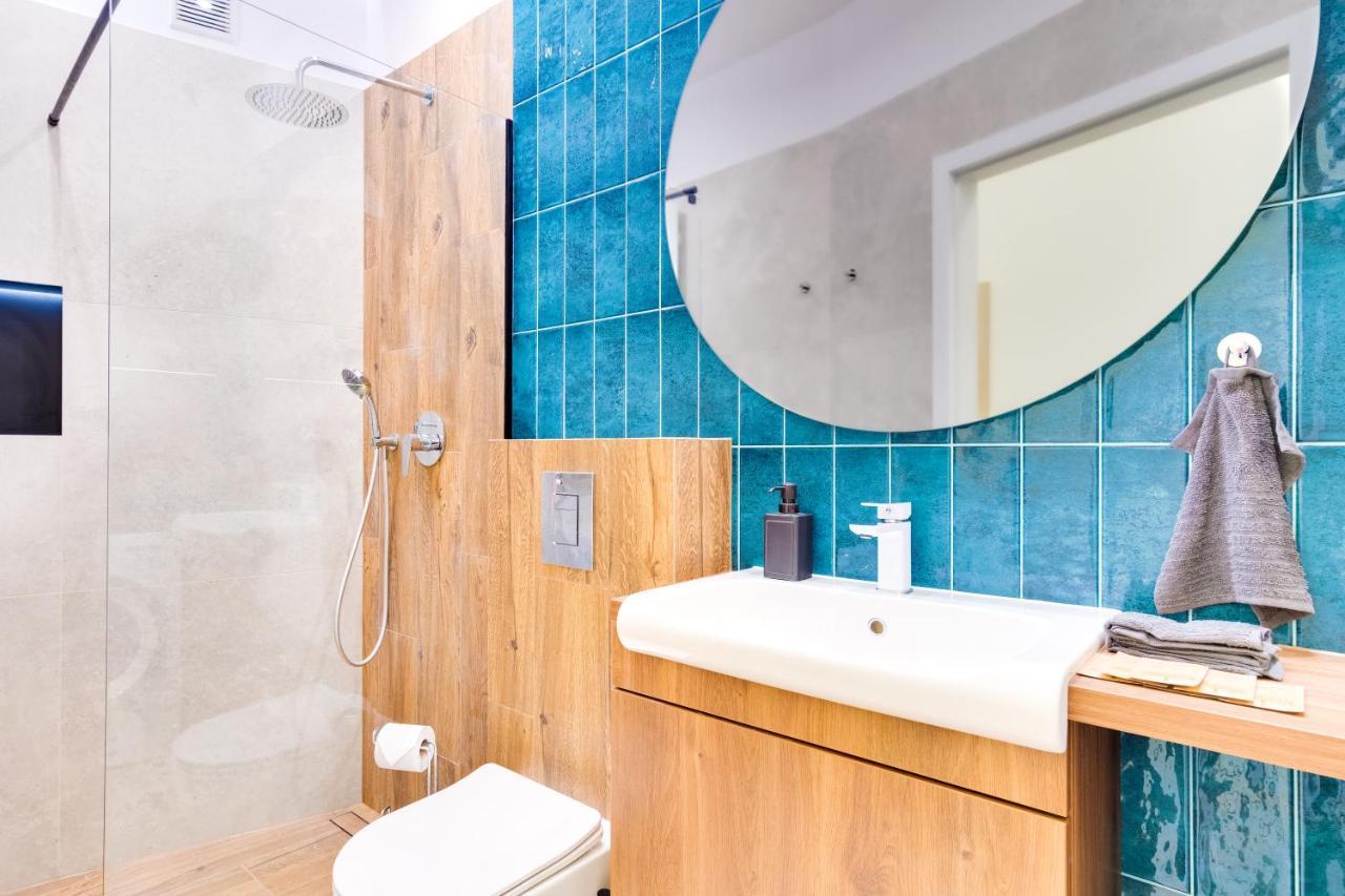 Pleasant ~ 700m Main Square - Self Check-in 24h Apartament