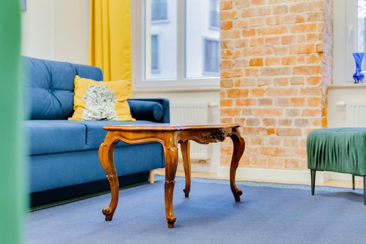 Pleasant ~ 700m Main Square - Self Check-in 24h Apartament